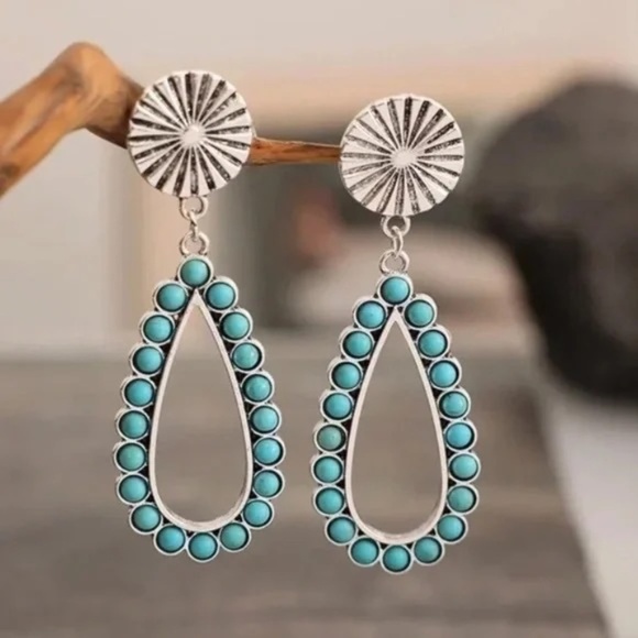 NEW! Turquoise Concho Drop Earrings Western Southwestern Cowgirl Ranch Rodeo - Picture 1 of 7